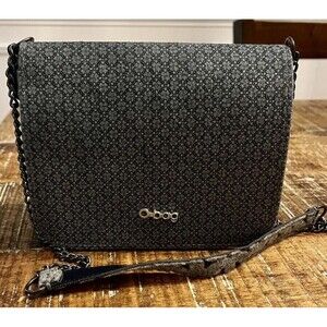O Bag Italy flap purse with chain strap gray/ blue